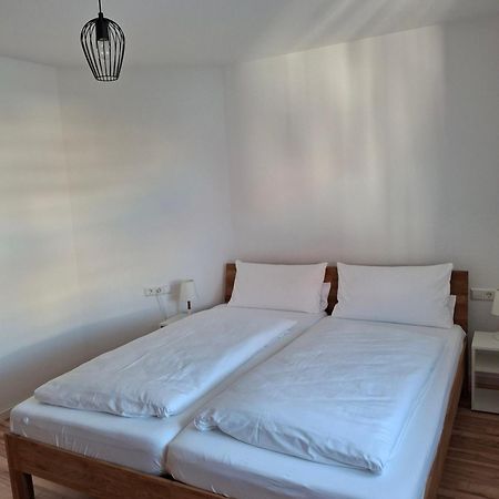Schoene Wohnung Mit Balkon シュトックアッハ エクステリア 写真